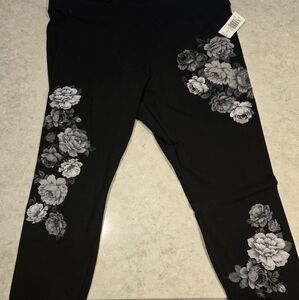 Torrid Black Leggings Size 4.